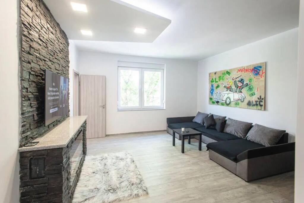 2022 Central Apartment Maribor Zewnętrze zdjęcie